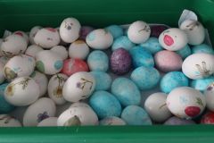 Eier-faerben12