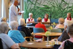 2026-06-05_Zitehergruppe_frohes-Saitenspiel01